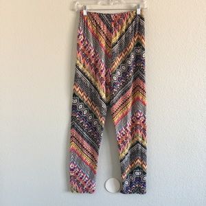 NWOT Women’s Patterned Leggings